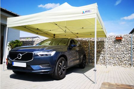 Die AutoTrend Rostock mit Promozelt